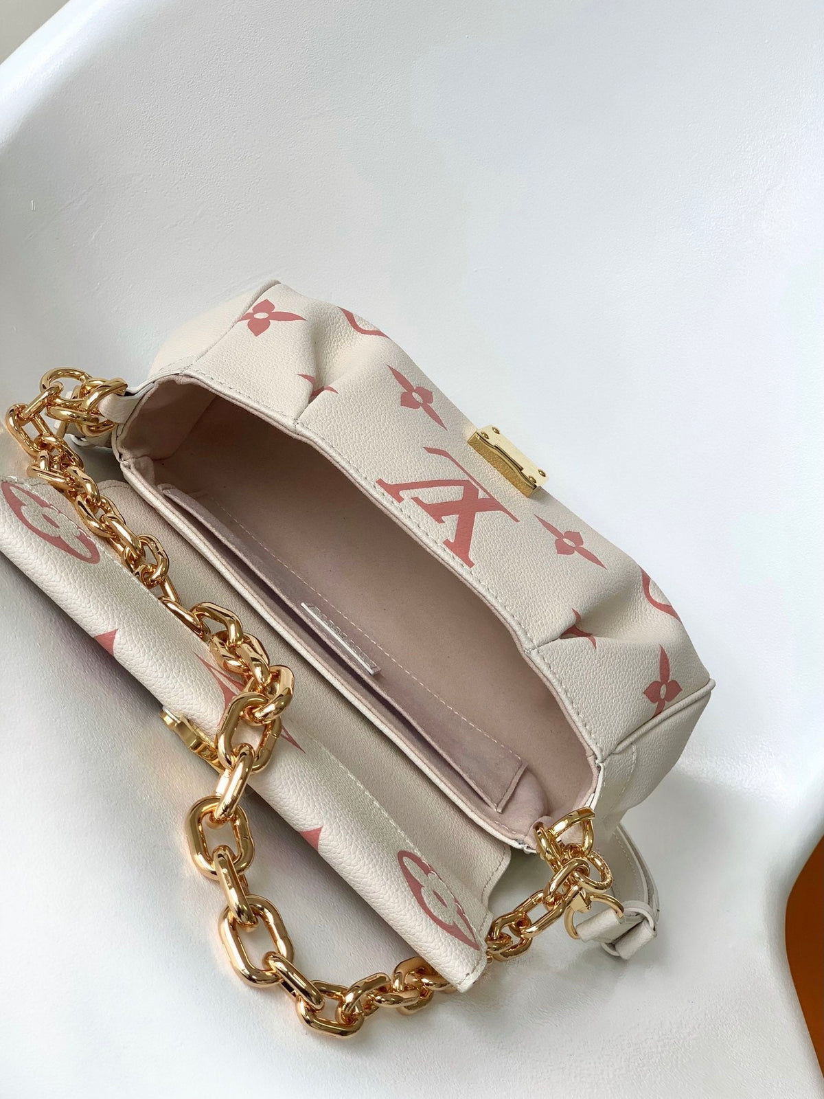 LOUIS VUITTON FAVORITE BAG 24 IN BEIGE MIX PINK MONOGRAM SOFT GRAINED COWHIDE