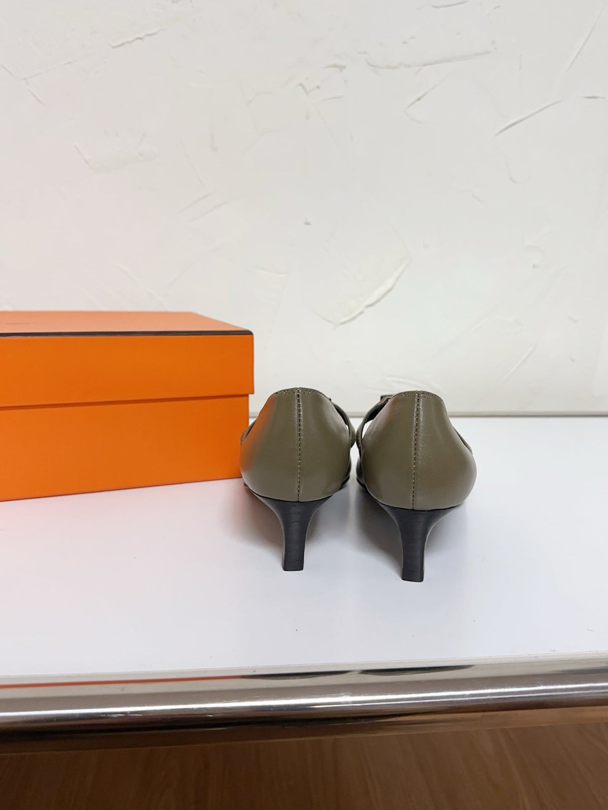 HERMES KIARA FLAT PUMP IN ARMY GREEN CALFSKIN