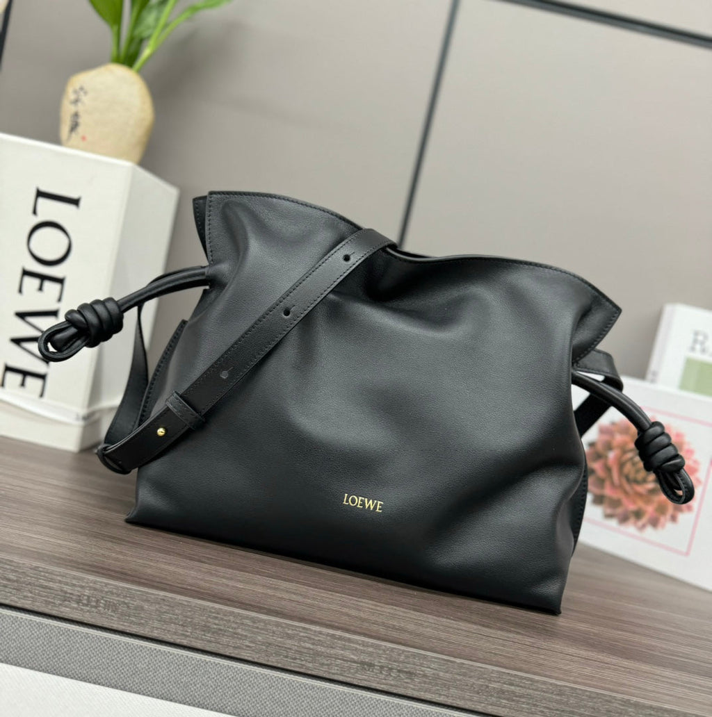 LOEWE 25S LARGE FLAMENCO CLUTCH BAG 30 IN BLACK CALFSKIN