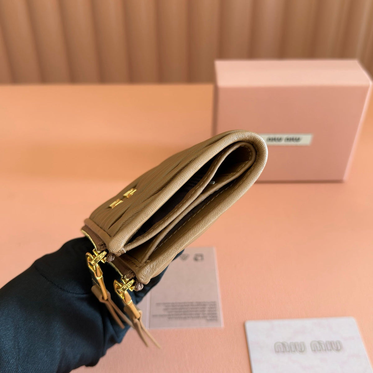 MIUMIU 26S SMALL MATELASSE CARD HOLDER 11 IN BROWN CALFSKIN GOLD HARDWARE